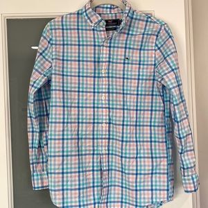 Vineyard vines button down plaid